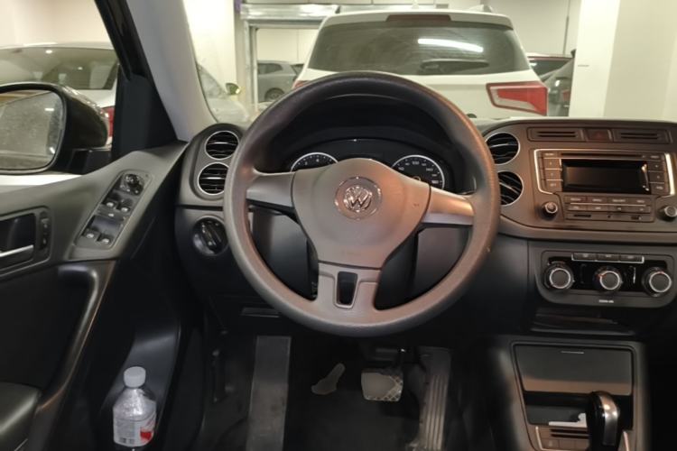 Used Volkswagen Tiguan 2017 300TSI Automatic Two-Wheel Drive Silk Road Luxury Edition Steering Wheel