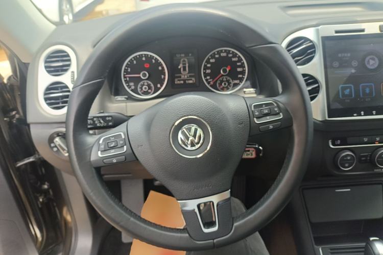 Used Volkswagen Tiguan 2017 300TSI Automatic Two-Wheel Drive Silk Road Comfort Edition Steering Wheel