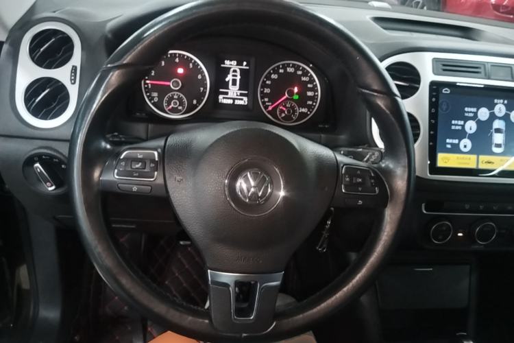 Used Volkswagen Tiguan 2017 300TSI Automatic Two-Wheel Drive Silk Road Comfort Edition Steering Wheel