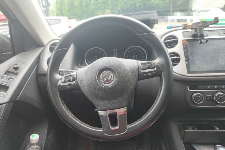 Used Volkswagen Tiguan 2017 300TSI Automatic Two-Wheel Drive Silk Road Comfort Edition Steering Wheel
