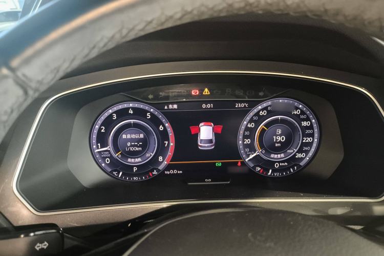 Used Volkswagen Tiguan 2017 330TSI All-Wheel-Drive Innovation Model Steering Wheel