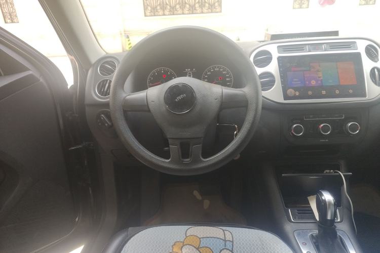 Used Volkswagen Tiguan 2017 300TSI Automatic Two-Wheel Drive Silk Road Luxury Edition Steering Wheel