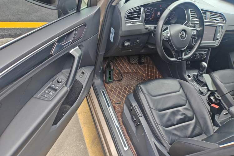 Used Volkswagen Tiguan 2017 330TSI All-Wheel-Drive Innovation Model Driver Seat