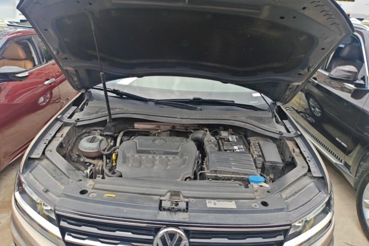 Used Volkswagen Tiguan 2017 330TSI All-Wheel-Drive Innovation Model Engine Bay