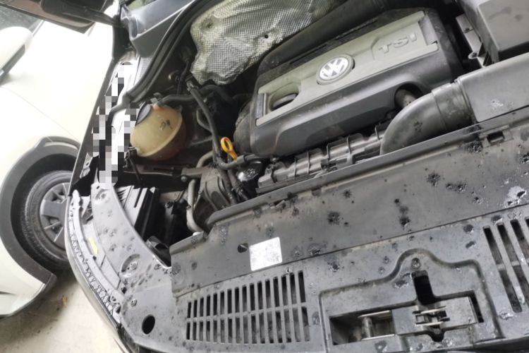 Used Volkswagen Tiguan 2017 300TSI Automatic Two-Wheel Drive Silk Road Comfort Edition Engine Bay Right