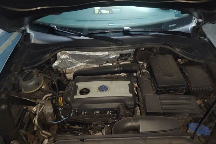 Used Volkswagen Tiguan 2017 300TSI Automatic Two-Wheel Drive Silk Road Comfort Edition Engine Bay
