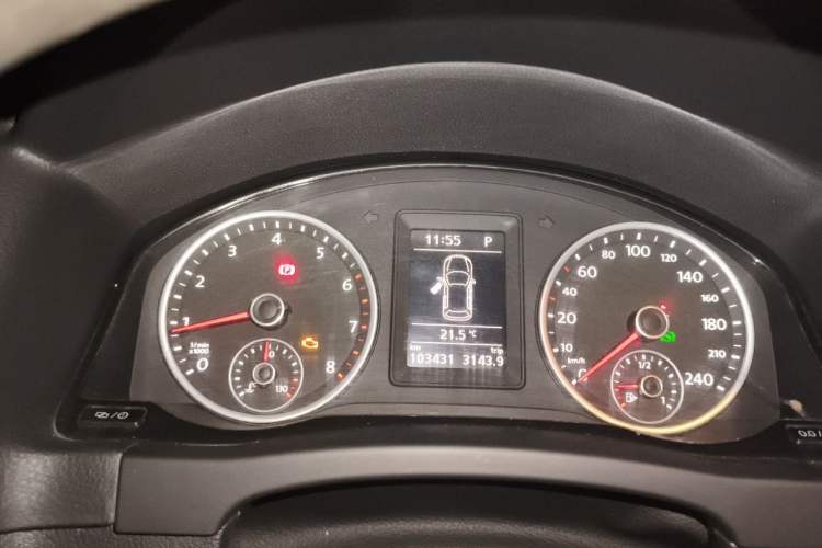 Used Volkswagen Tiguan 2017 300TSI Automatic Two-Wheel Drive Silk Road Comfort Edition Instrument Cluster