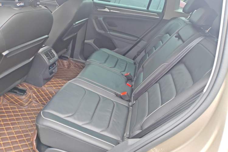 Used Volkswagen Tiguan 2017 330TSI All-Wheel-Drive Innovation Model Left Rear Seat