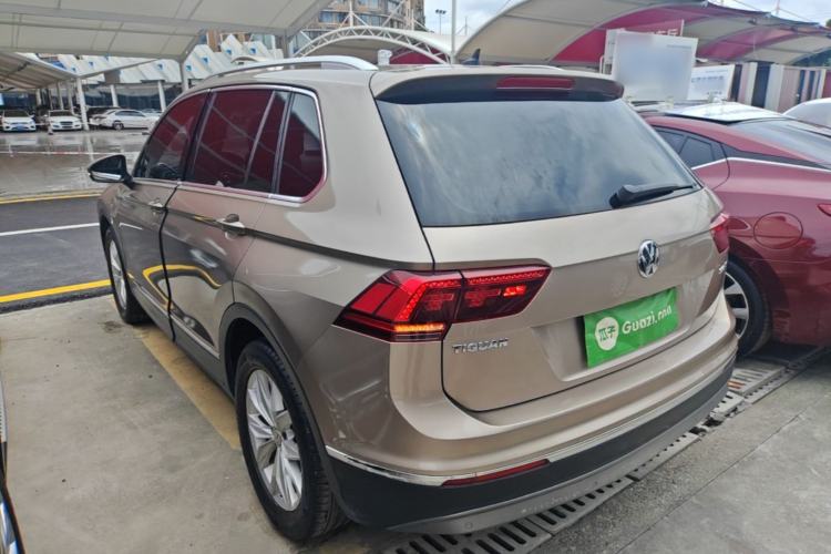 Used Volkswagen Tiguan 2017 330TSI All-Wheel-Drive Innovation Model Rear Left 45 Deg