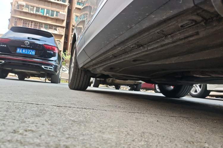 Used Volkswagen Tiguan 2017 330TSI All-Wheel-Drive Innovation Model Chassis Front Right