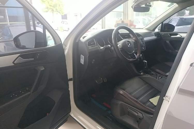 Used Volkswagen Tiguan 2017 280TSI Two-Wheel-Drive Elite Version Driver Seat