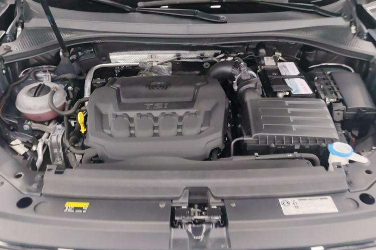 Used Volkswagen Tiguan 2017 330TSI All-Wheel-Drive Innovation Model Engine Bay