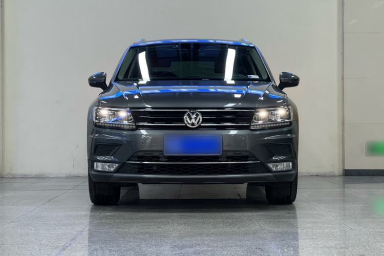 Used Volkswagen Tiguan 2017 330TSI All-Wheel-Drive Innovation Model Exterior 7