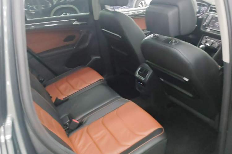 Used Volkswagen Tiguan 2017 330TSI All-Wheel-Drive Innovation Model Left Rear Seat