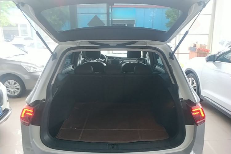 Used Volkswagen Tiguan 2017 280TSI Two-Wheel-Drive Elite Version Trunk