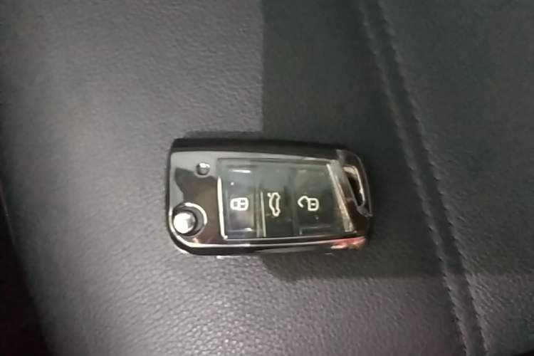 Used Volkswagen Tiguan 2017 280TSI Two-Wheel-Drive Elite Version Vehicle Key