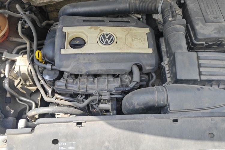 Used Volkswagen Tiguan 2017 300TSI Automatic Two-Wheel Drive Silk Road Comfort Edition Engine Bay