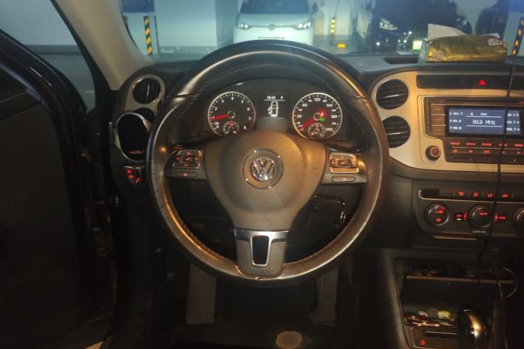 Used Volkswagen Tiguan 2017 300TSI Automatic Two-Wheel Drive Silk Road Comfort Edition Steering Wheel