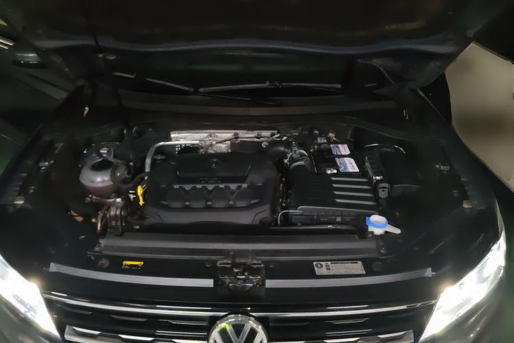 Used Volkswagen Tiguan 2017 330TSI All-Wheel-Drive Innovation Model Engine Bay