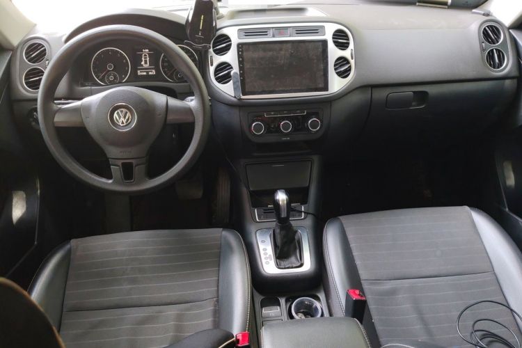 Used Volkswagen Tiguan 2017 300TSI Automatic Two-Wheel Drive Silk Road Luxury Edition Center Console