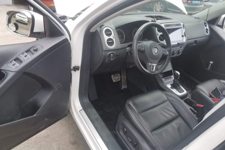 Used Volkswagen Tiguan 2017 300TSI Automatic Two-Wheel Drive Silk Road Comfort Edition Driver Seat