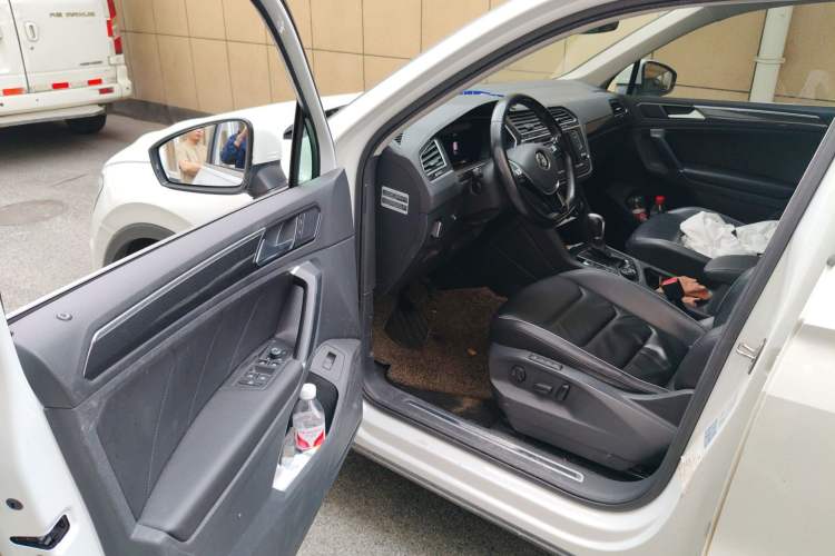 Used Volkswagen Tiguan 2017 330TSI All-Wheel-Drive Innovation Model Driver Seat