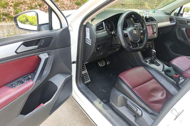 Used Volkswagen Tiguan 2017 280TSI Two-Wheel-Drive Elite Version Driver Seat