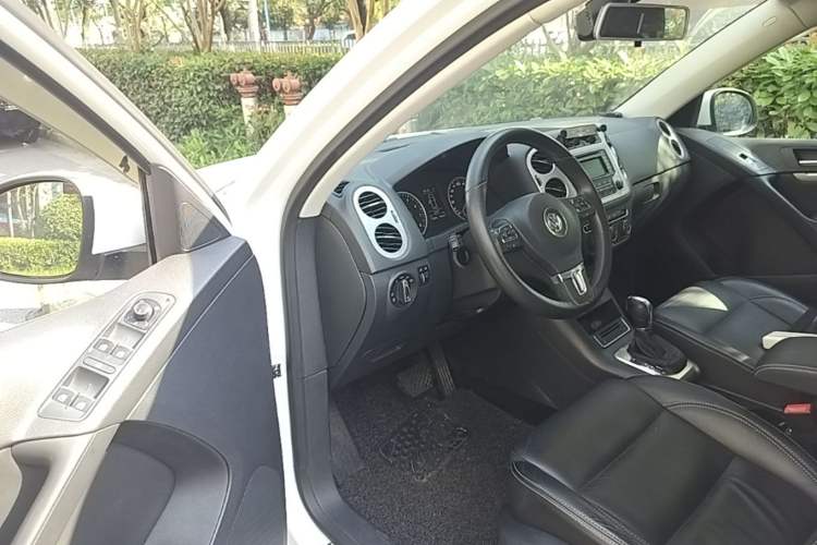 Used Volkswagen Tiguan 2017 300TSI Automatic Two-Wheel Drive Silk Road Comfort Edition Driver Seat