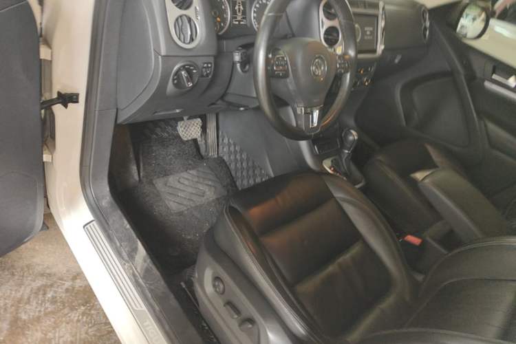 Used Volkswagen Tiguan 2017 300TSI Automatic Two-Wheel Drive Silk Road Comfort Edition Driver Seat