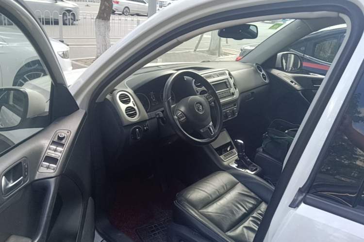 Used Volkswagen Tiguan 2017 300TSI Automatic Two-Wheel Drive Silk Road Comfort Edition Driver Seat