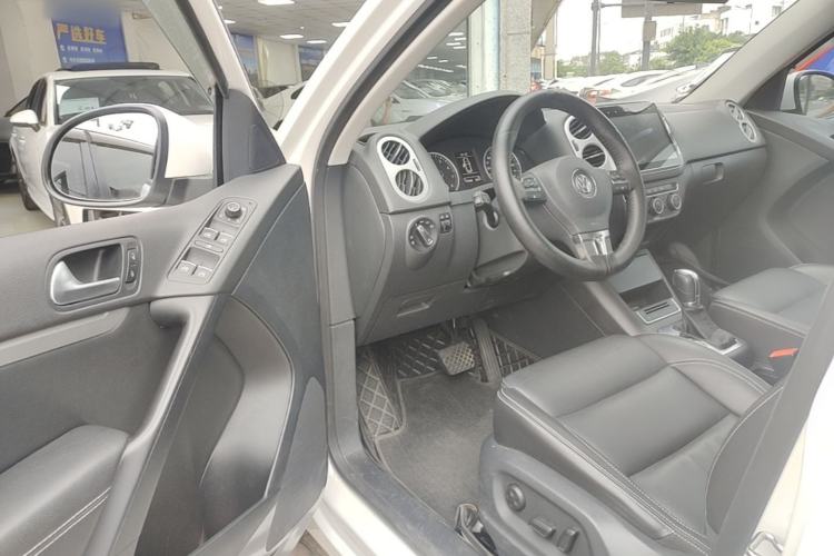 Used Volkswagen Tiguan 2017 300TSI Automatic Two-Wheel Drive Silk Road Comfort Edition Driver Seat