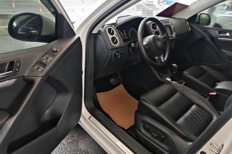 Used Volkswagen Tiguan 2017 300TSI Automatic Two-Wheel Drive Silk Road Comfort Edition Driver Seat