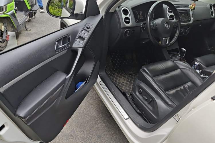 Used Volkswagen Tiguan 2017 300TSI Automatic Two-Wheel Drive Silk Road Comfort Edition Driver Seat