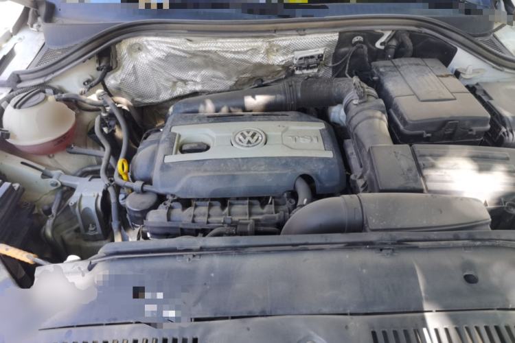 Used Volkswagen Tiguan 2017 300TSI Automatic Two-Wheel Drive Silk Road Comfort Edition Engine Bay