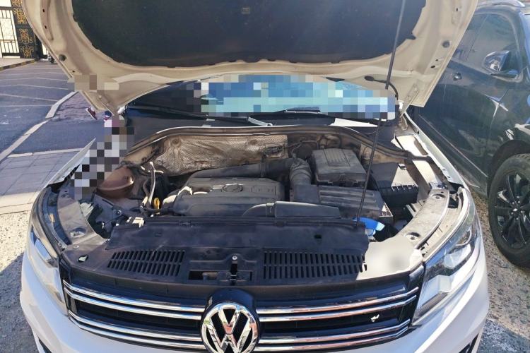 Used Volkswagen Tiguan 2017 300TSI Automatic Two-Wheel Drive Silk Road Comfort Edition Engine Bay