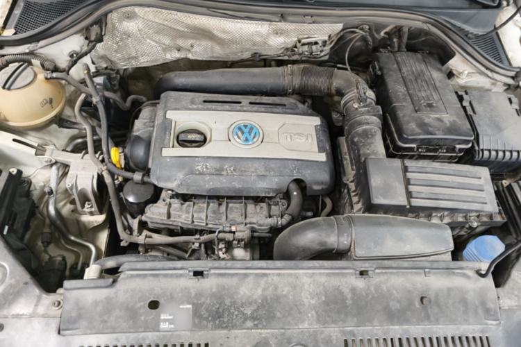 Used Volkswagen Tiguan 2017 300TSI Automatic Two-Wheel Drive Silk Road Comfort Edition Engine Bay
