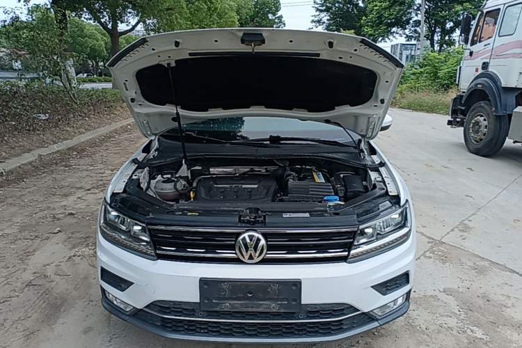 Used Volkswagen Tiguan 2017 330TSI All-Wheel-Drive Innovation Model Engine Bay
