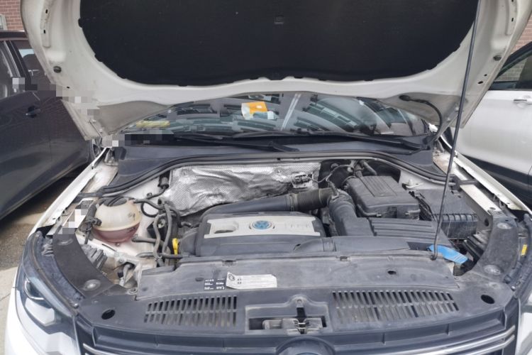 Used Volkswagen Tiguan 2017 300TSI Automatic Two-Wheel Drive Silk Road Comfort Edition Engine Bay