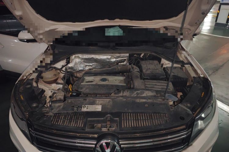 Used Volkswagen Tiguan 2017 300TSI Automatic Two-Wheel Drive Silk Road Comfort Edition Engine Bay
