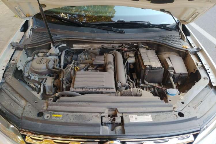 Used Volkswagen Tiguan 2017 280TSI Two-Wheel-Drive Elite Version Engine Bay