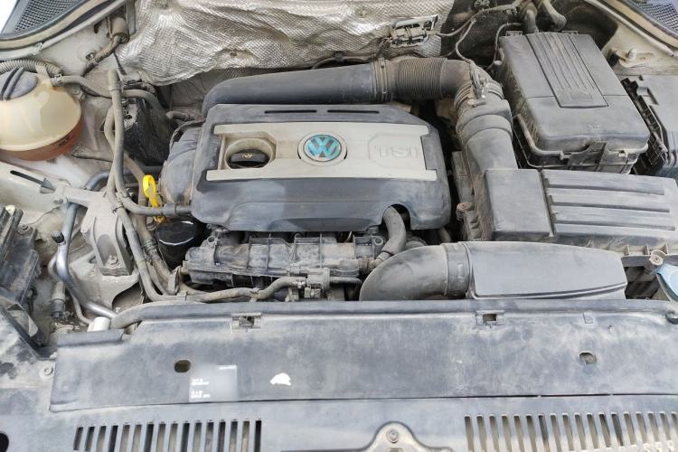 Used Volkswagen Tiguan 2017 300TSI Automatic Two-Wheel Drive Silk Road Comfort Edition Engine Bay