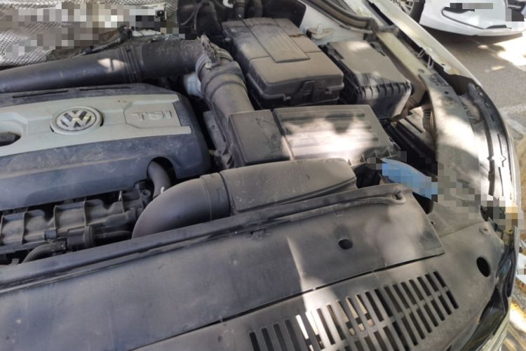 Used Volkswagen Tiguan 2017 300TSI Automatic Two-Wheel Drive Silk Road Comfort Edition Engine Bay Left