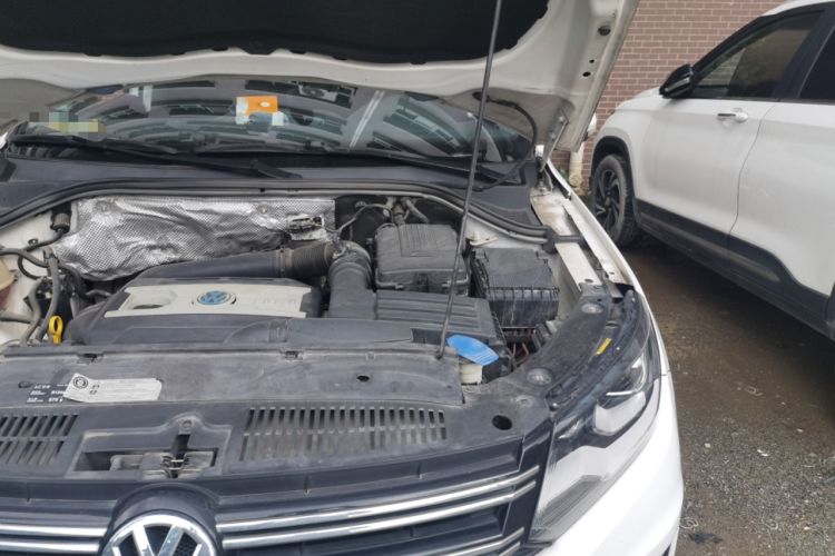 Used Volkswagen Tiguan 2017 300TSI Automatic Two-Wheel Drive Silk Road Comfort Edition Engine Bay Left