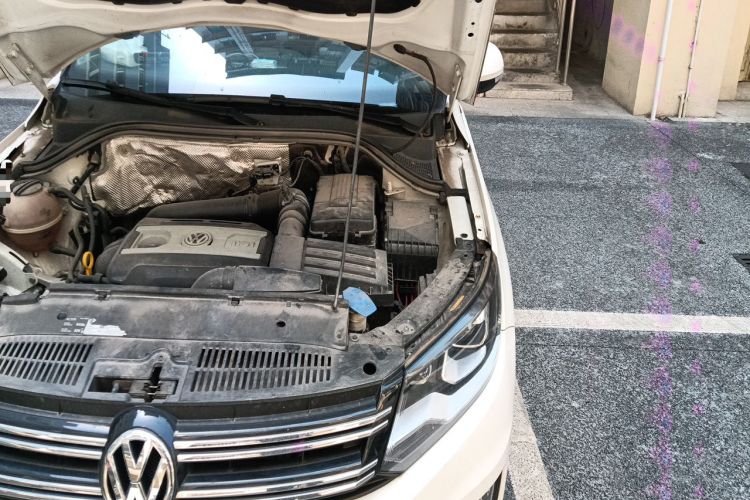 Used Volkswagen Tiguan 2017 300TSI Automatic Two-Wheel Drive Silk Road Comfort Edition Engine Bay Left
