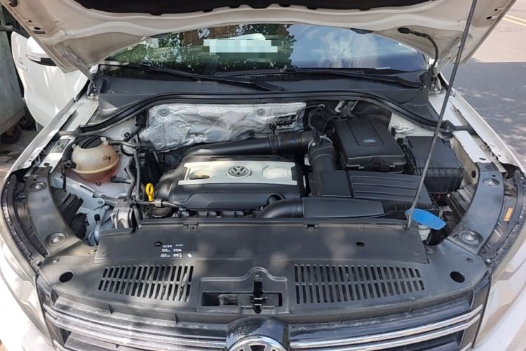 Used Volkswagen Tiguan 2017 300TSI Automatic Two-Wheel Drive Silk Road Comfort Edition Engine Bay