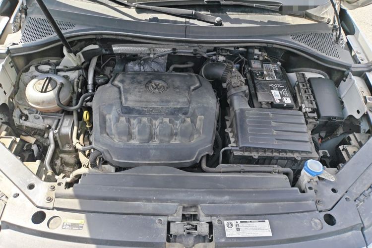 Used Volkswagen Tiguan 2017 330TSI Four-Wheel Drive High-End Model Engine Bay