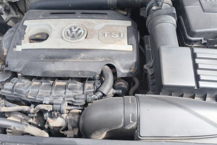 Used Volkswagen Tiguan 2017 300TSI Automatic Two-Wheel Drive Silk Road Comfort Edition Engine Bay