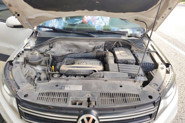Used Volkswagen Tiguan 2017 300TSI Automatic Two-Wheel Drive Silk Road Comfort Edition Engine Bay