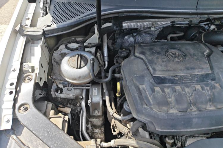 Used Volkswagen Tiguan 2017 330TSI Four-Wheel Drive High-End Model Engine Bay Right