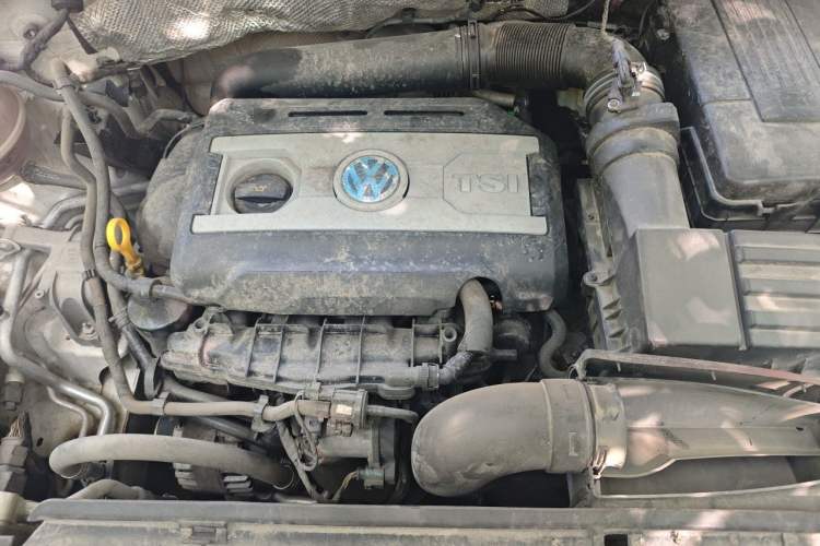 Used Volkswagen Tiguan 2017 300TSI Automatic Two-Wheel Drive Silk Road Comfort Edition Engine Bay